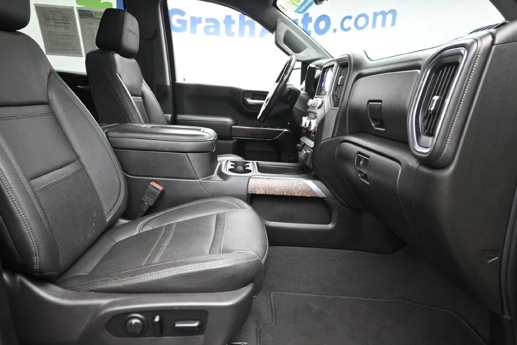 Certified Used 2019 Black GMC Denali image 9