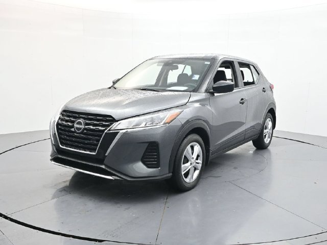 Used 2025 Gray Nissan S image 3