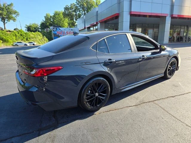 Used 2025  Toyota SE image 8