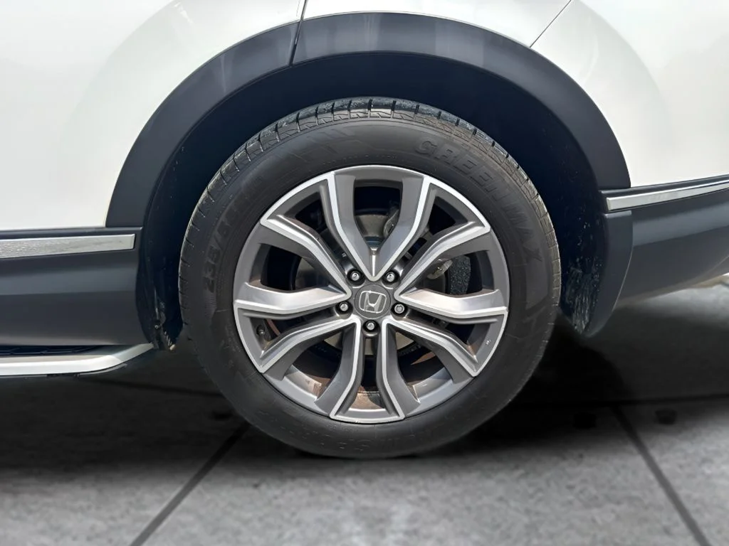 Used 2020 White Honda Touring image 22