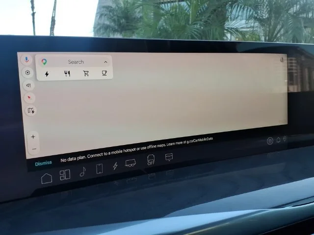 Used 2026 Luna Metallic (No longer available to order) Cadillac Premium Luxury image 24