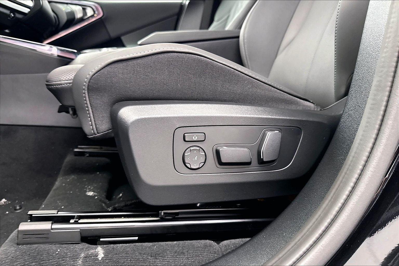 New 2026 Black Sapphire Metallic BMW 30 xDrive image 26