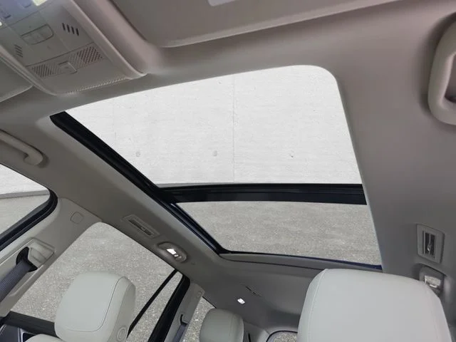 Used 2023 Radiant Red Cadillac Premium Luxury image 33