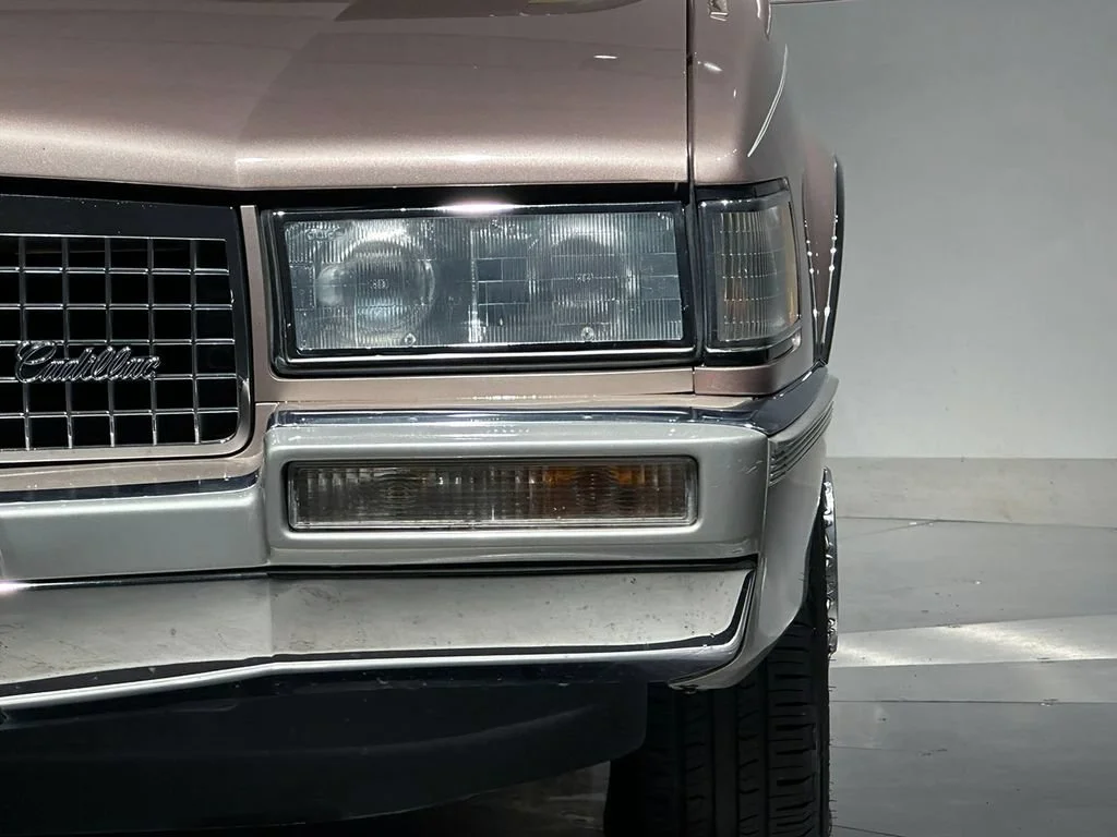 Used 1989  Cadillac NA image 4