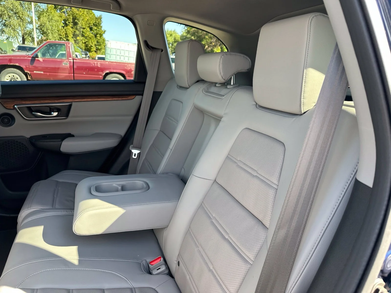 Used 2017 Blue Honda EX-L image 23
