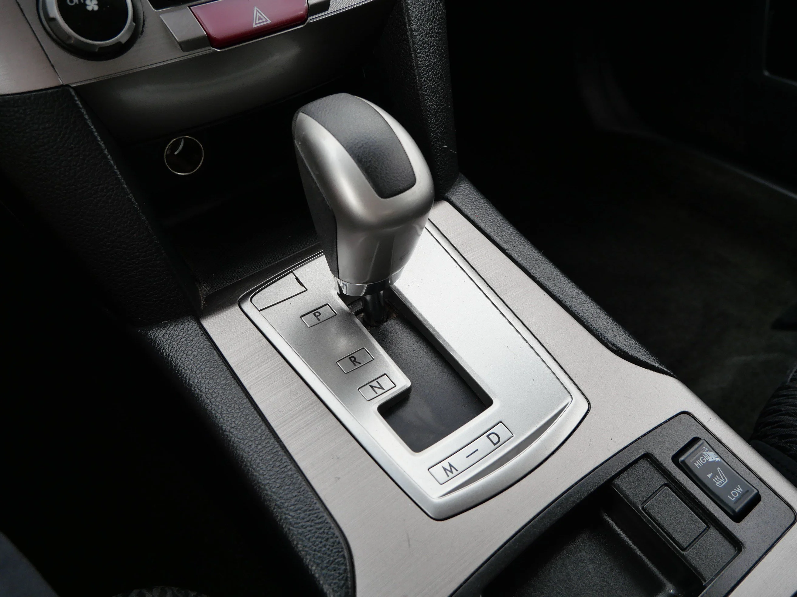 Used 2012 Ice Silver Metallic Subaru 2.5i Premium image 24