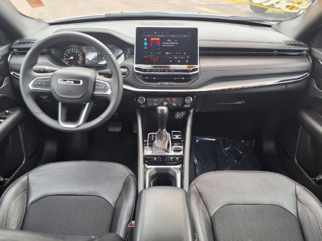 2025 Jeep Compass Trailhawk - Photo 10