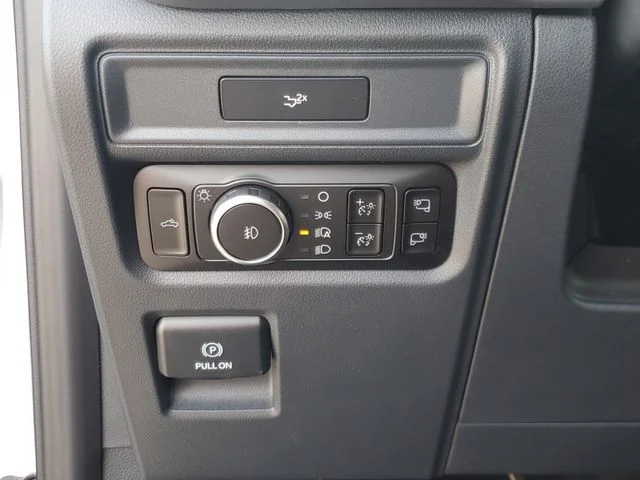 New 2026 Oxford White Ford XLT image 20
