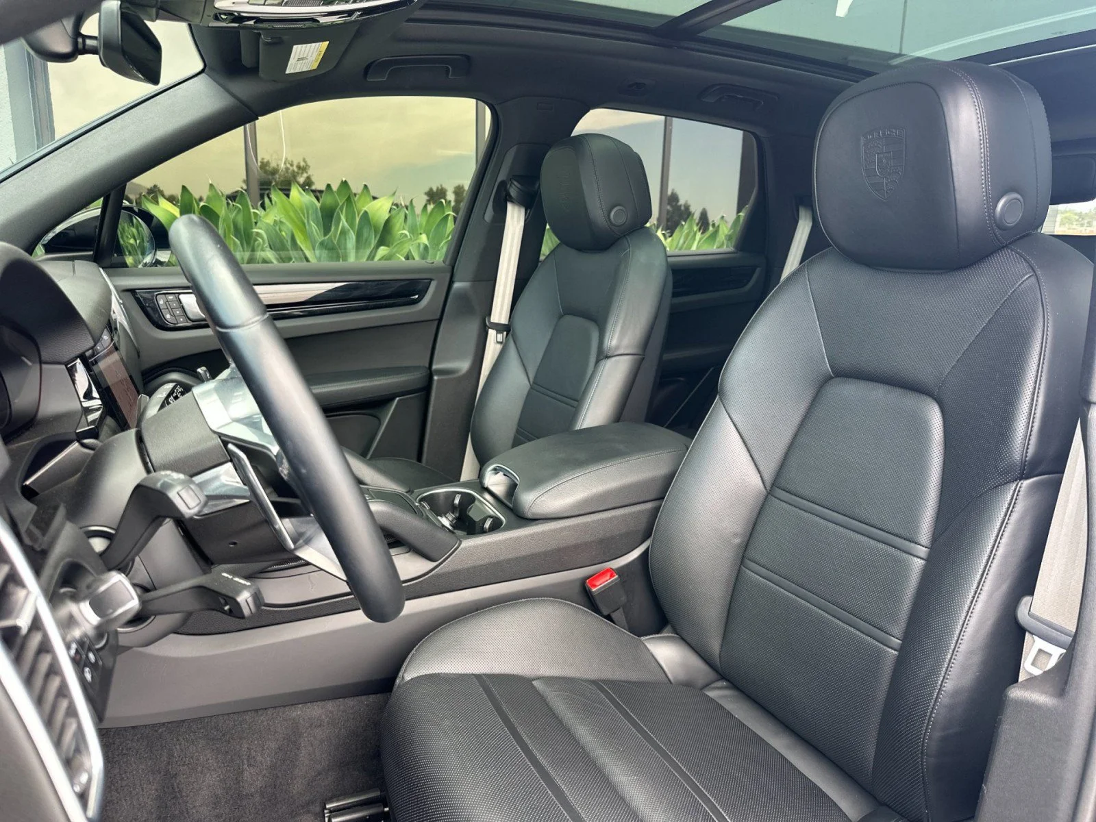 Used 2023 Black Porsche Platinum Edition image 5