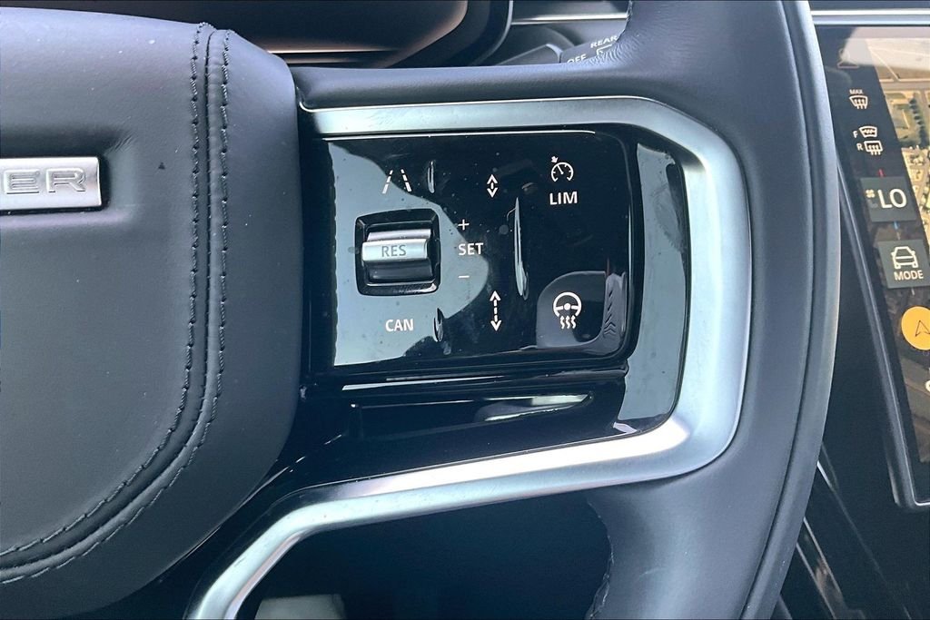 Used 2025 Fuji White Land Rover S image 20