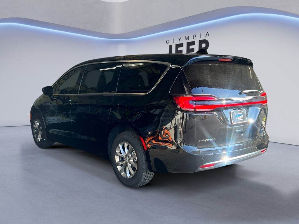 2026 Chrysler Pacifica Select - Photo 3