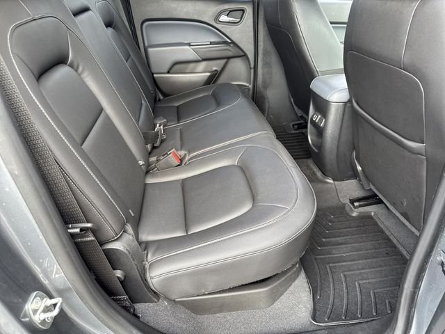 Used 2019 Gray Chevrolet Z71 image 23