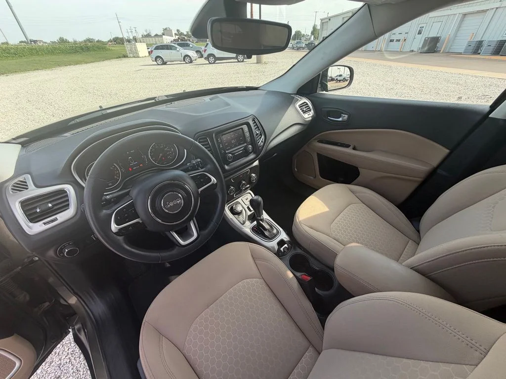Certified Used 2018 Green Jeep Sport image 12