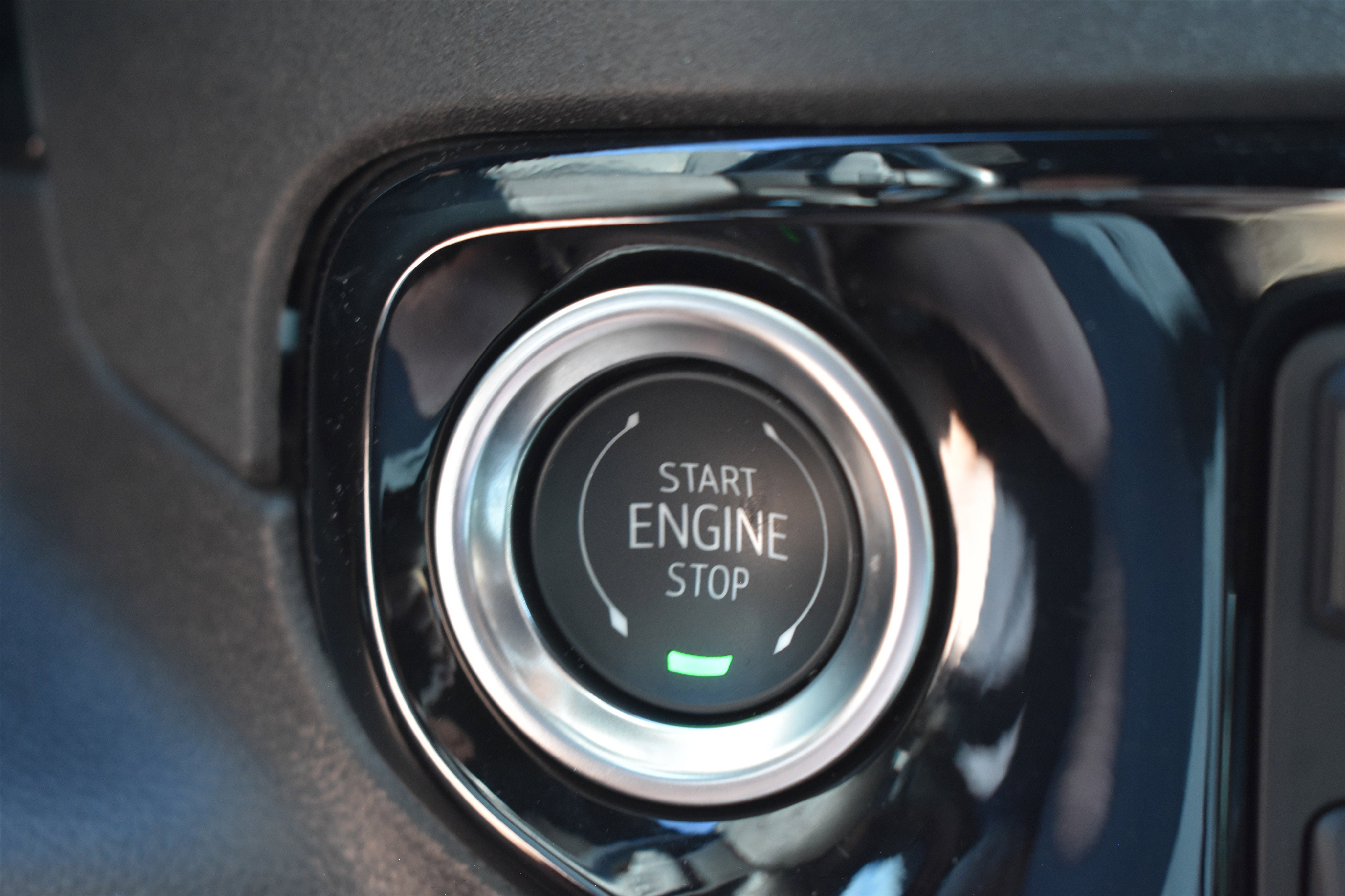 Used 2025 Slate Gray Metallic Chevrolet ZR2 image 30