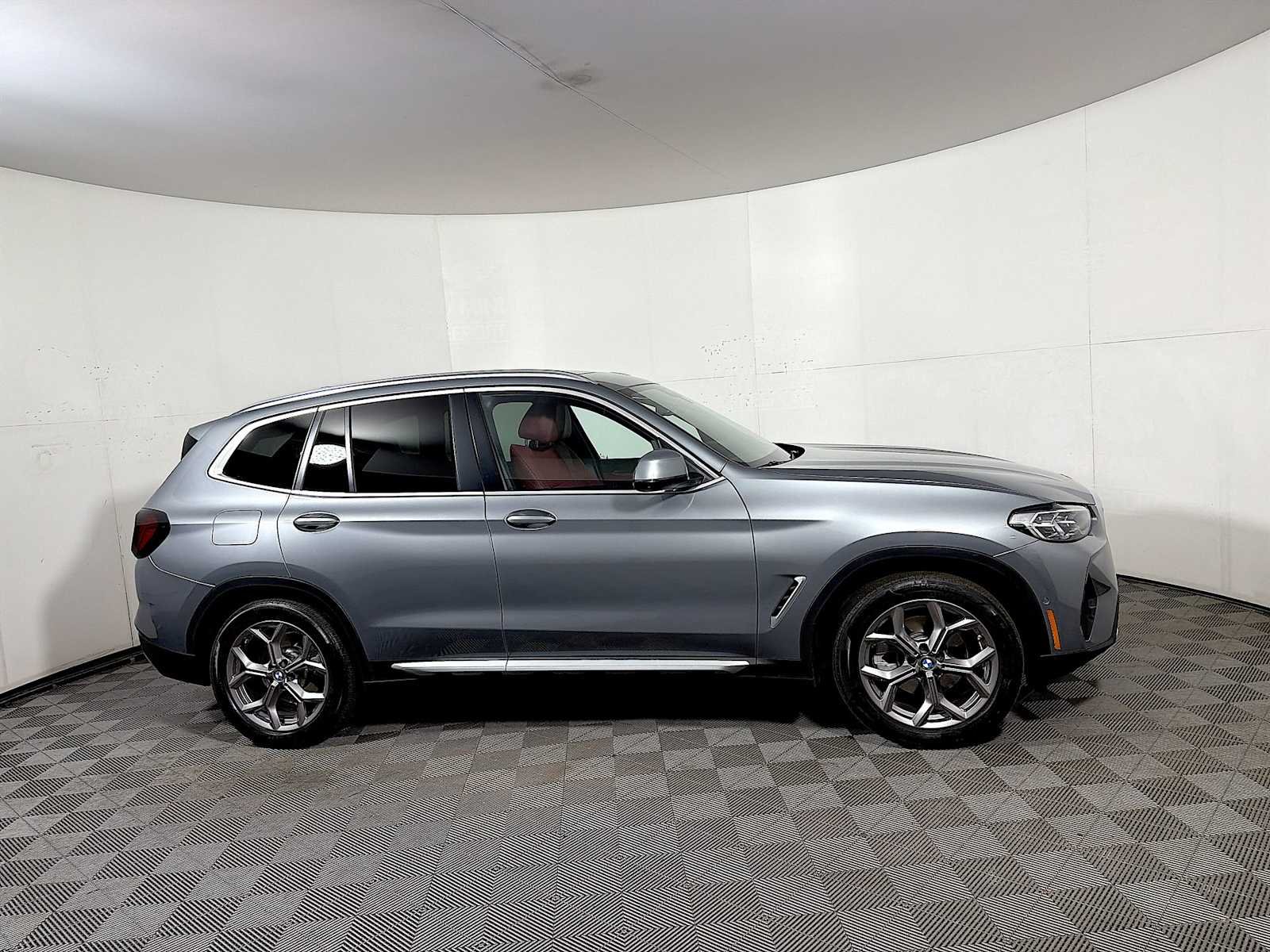 Certified Used 2024 Skyscraper Grey Metallic BMW xDrive30i image 7