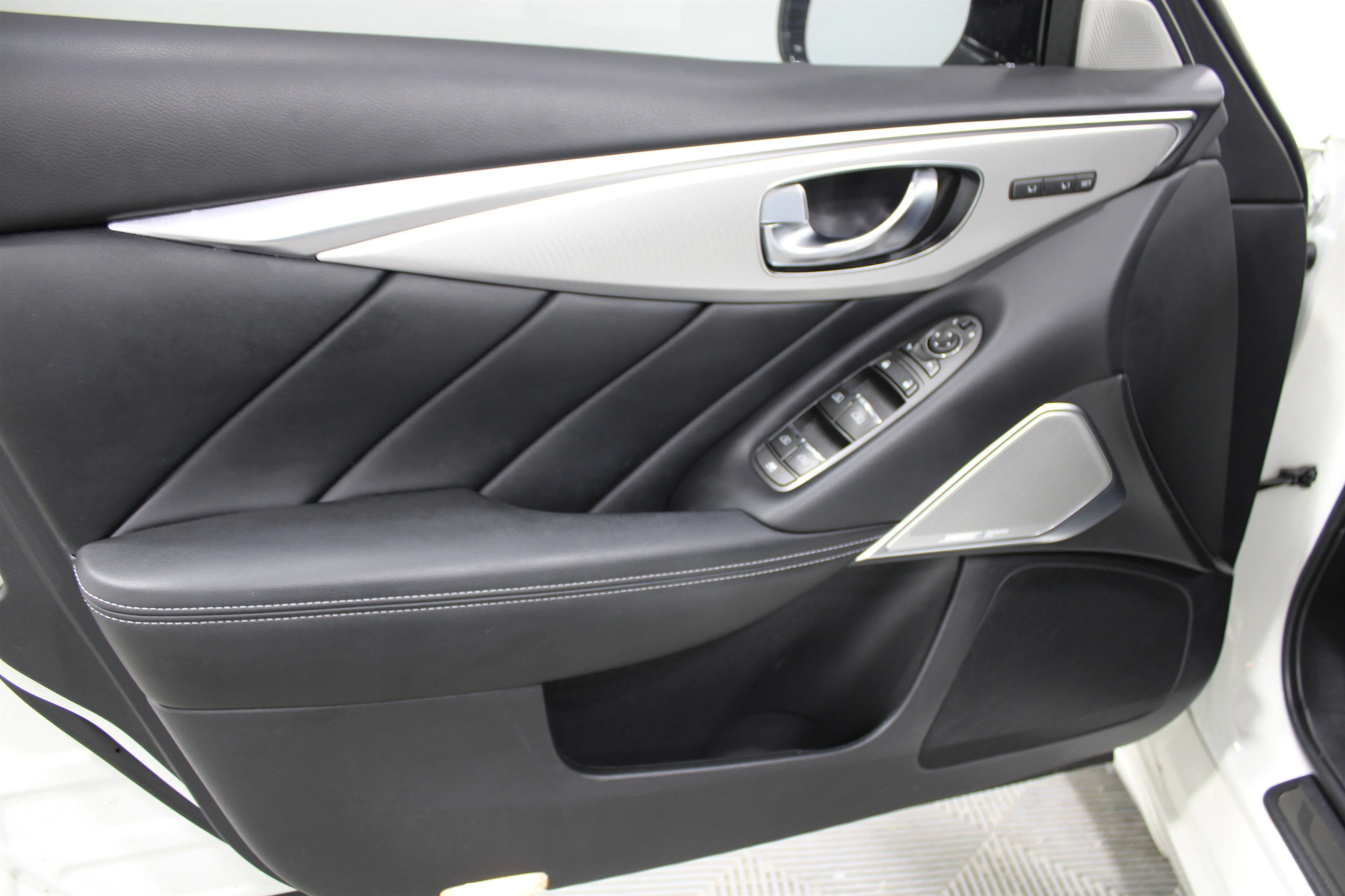 2023 INFINITI Q50 LUXE - Photo 6