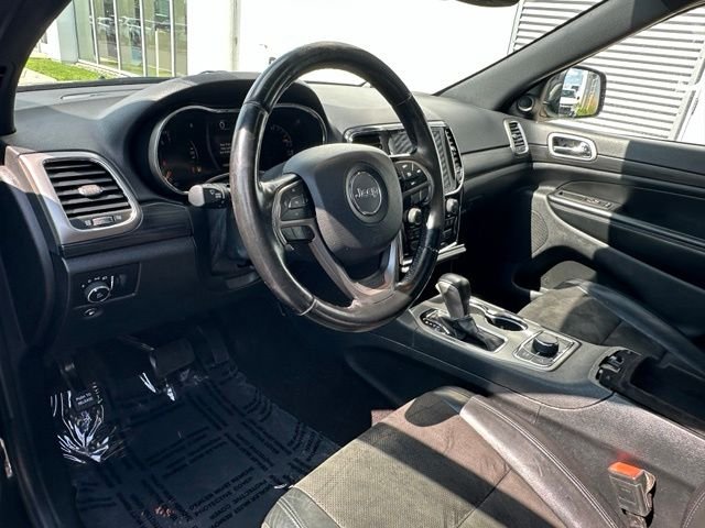 Used 2022 Black Jeep Laredo X image 34