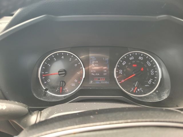 Used 2022 Silver Toyota XLE Premium image 29