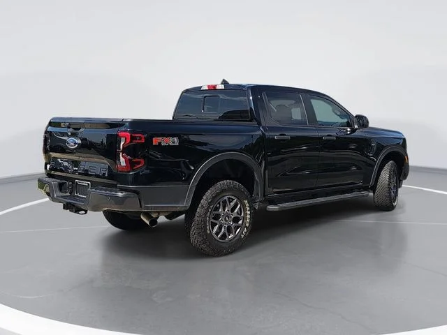 Used 2025 Black Ford XLT image 3