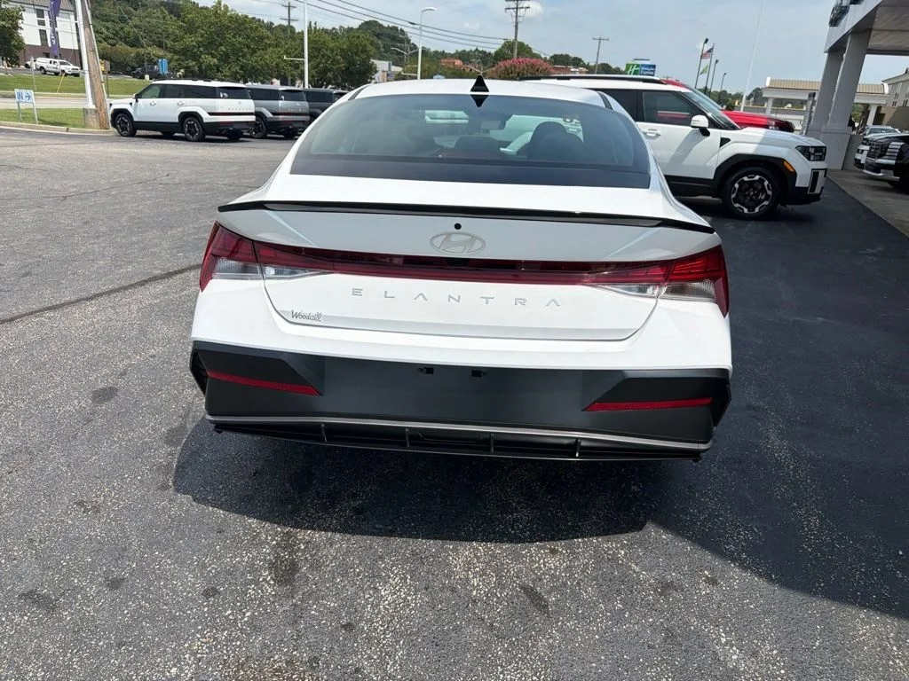 Used 2026 White Hyundai SEL Sport Premium image 7