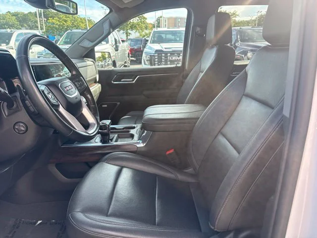 Used 2023 White GMC SLT image 14