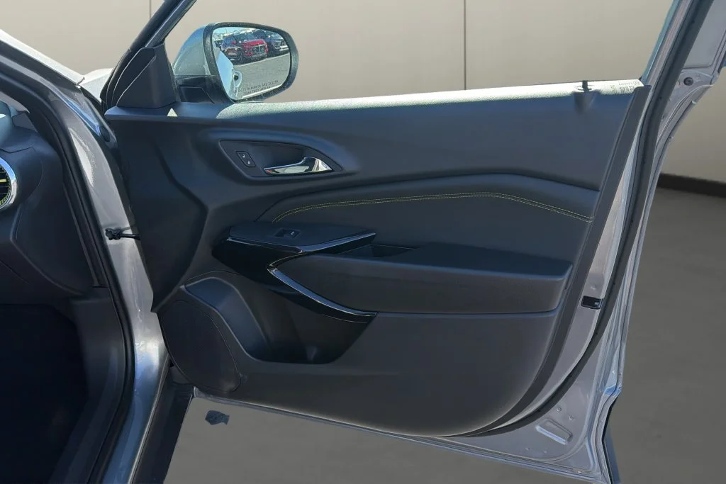 New 2026 Sterling Gray Metallic Chevrolet LT image 17