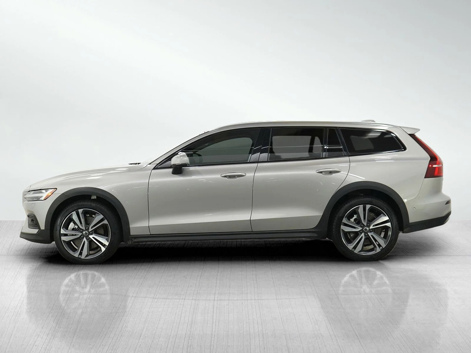 Used 2025 Volvo V60 Cross Country Plus with VIN YV4L12WK3S2149411 for sale in Hopkins, Minnesota