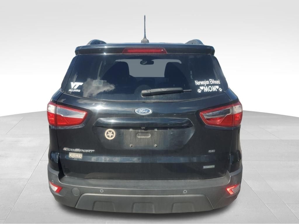 Used 2018 Black Ford SE image 4