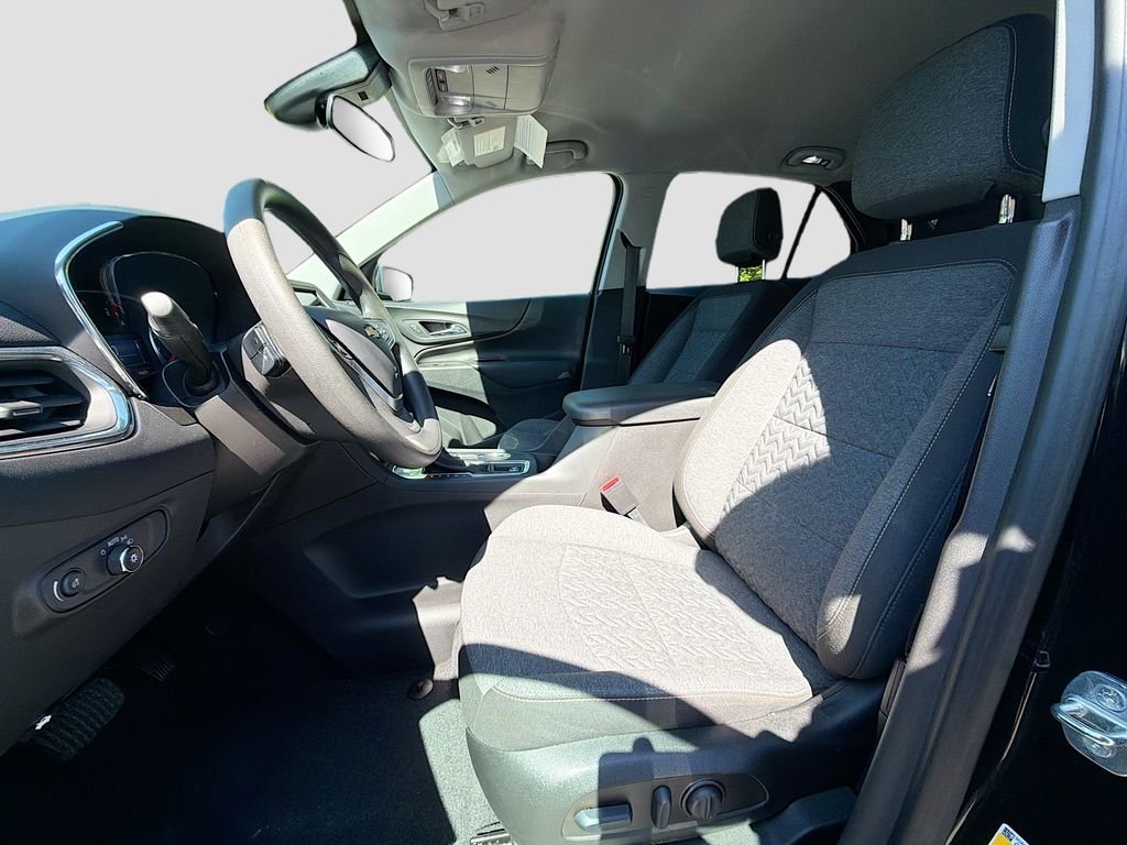 Used 2023 Mosaic Black Metallic Chevrolet LT image 17