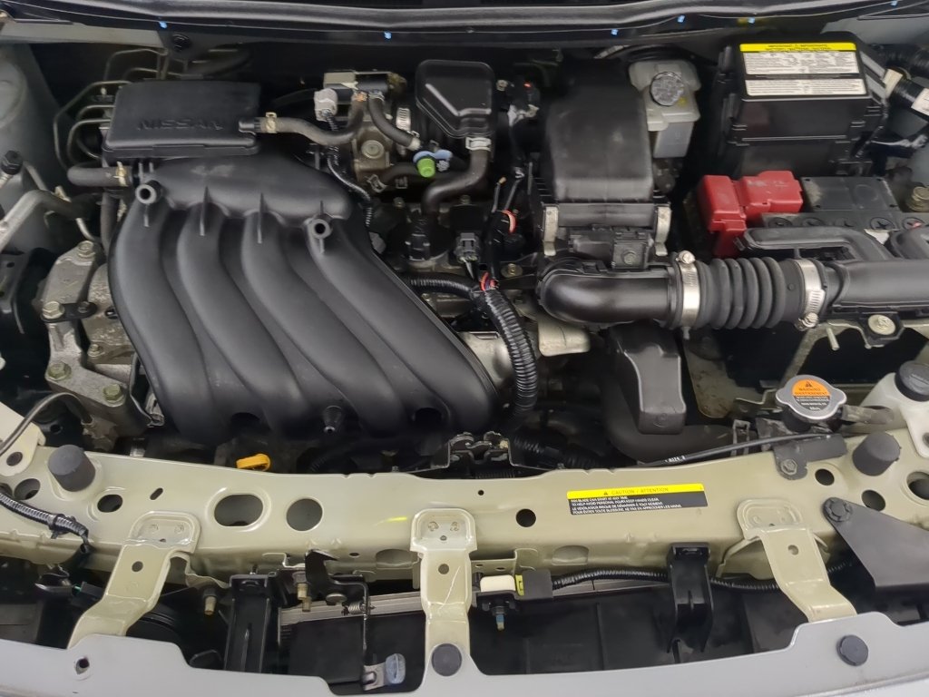 Used 2014 Magnetic Gray Nissan S image 26