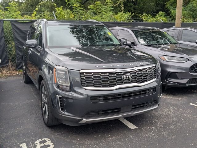 Used 2020 Gravity Gray Kia EX image 3