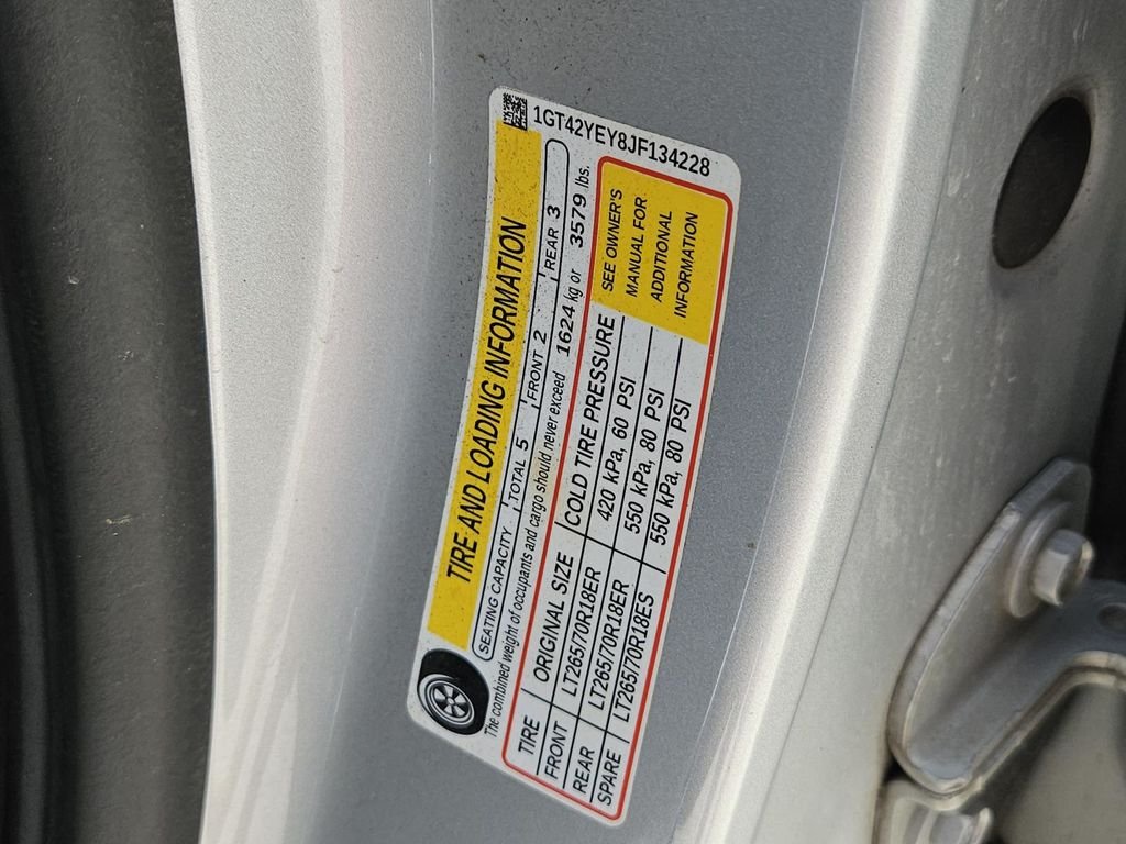 Used 2018 Silver GMC Denali image 51