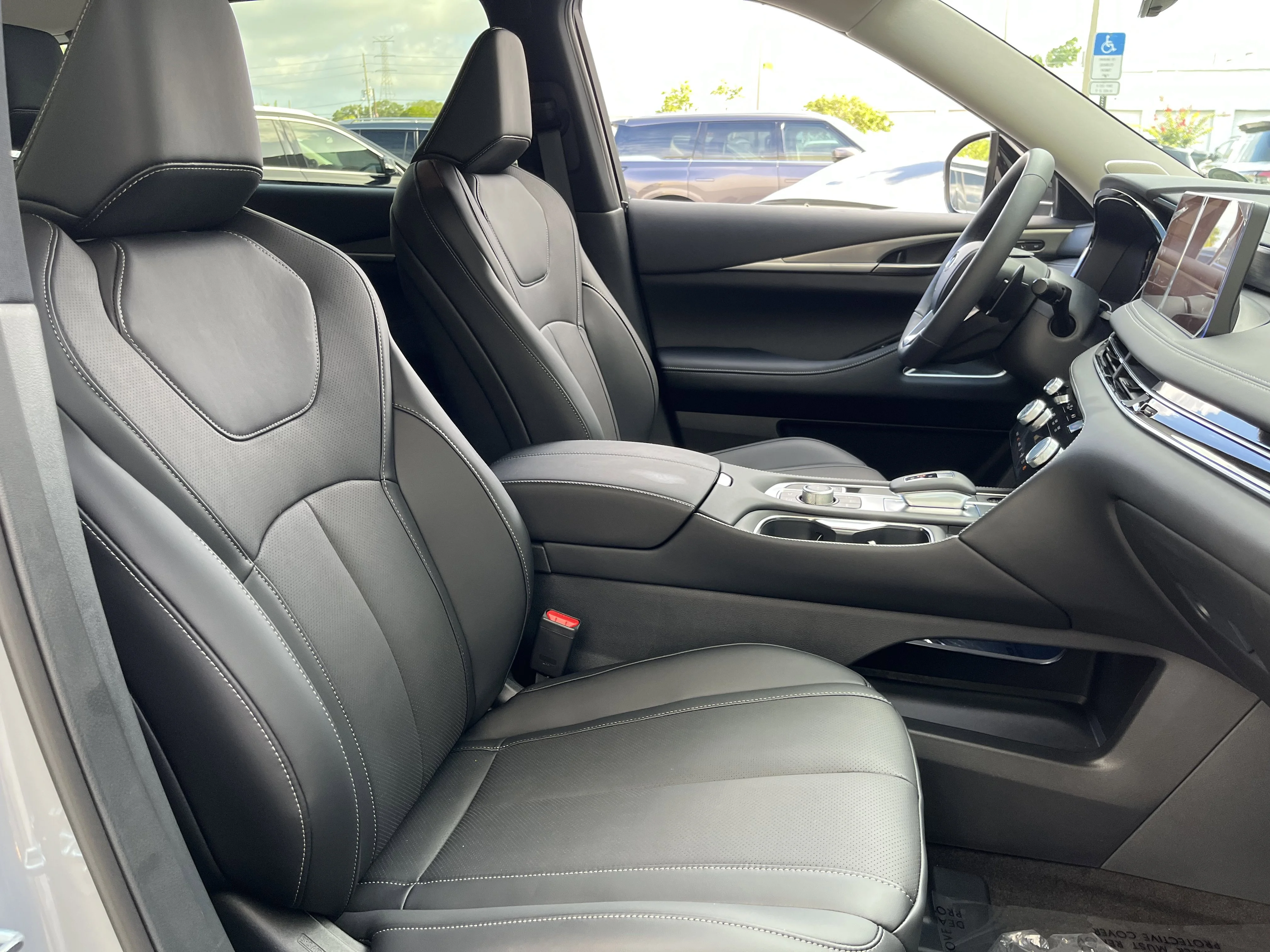 New 2027 Harbor Gray INFINITI LUXE image 22