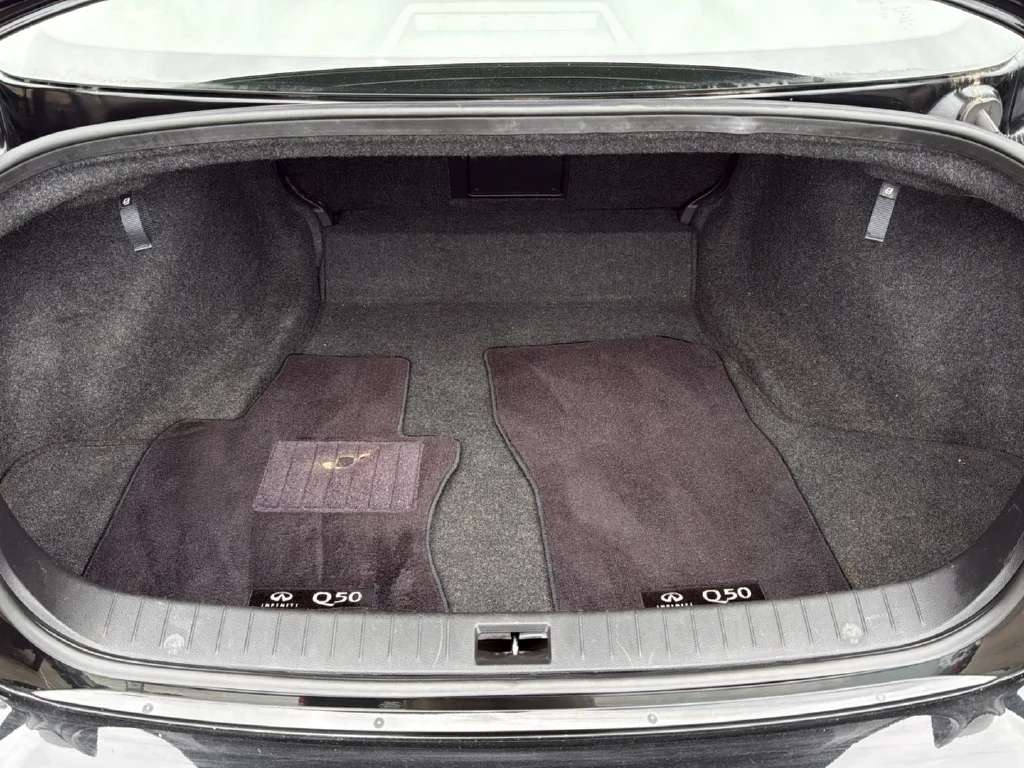 Used 2022 Black INFINITI LUXE image 26