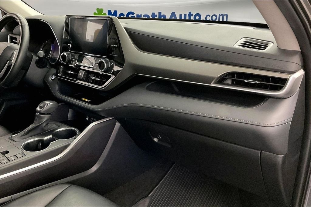 Used 2023 Gray Toyota XLE image 21