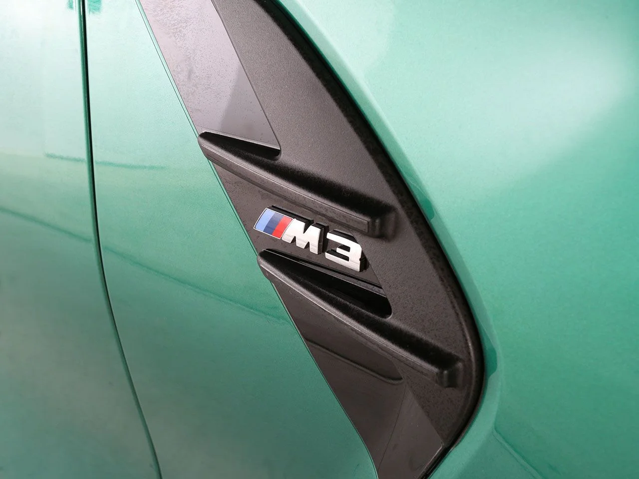 Used 2024 Green BMW Base image 15
