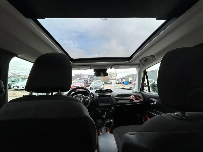 2018 Jeep Renegade Trailhawk - Photo 39