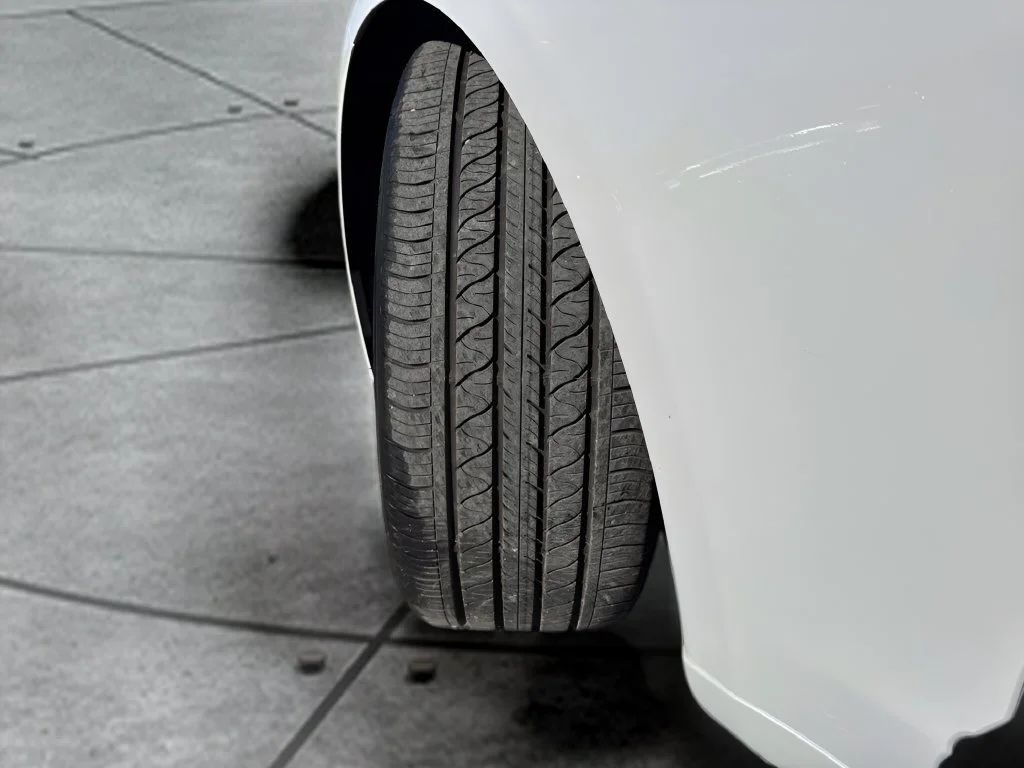 Used 2024  Tesla Long Range image 32