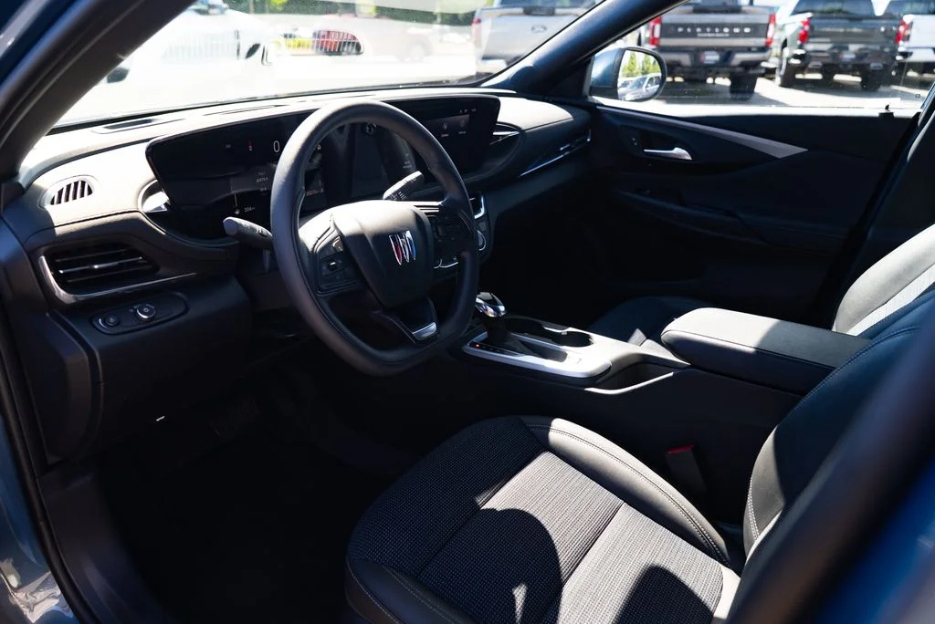 Used 2025 Blue Buick Preferred image 18