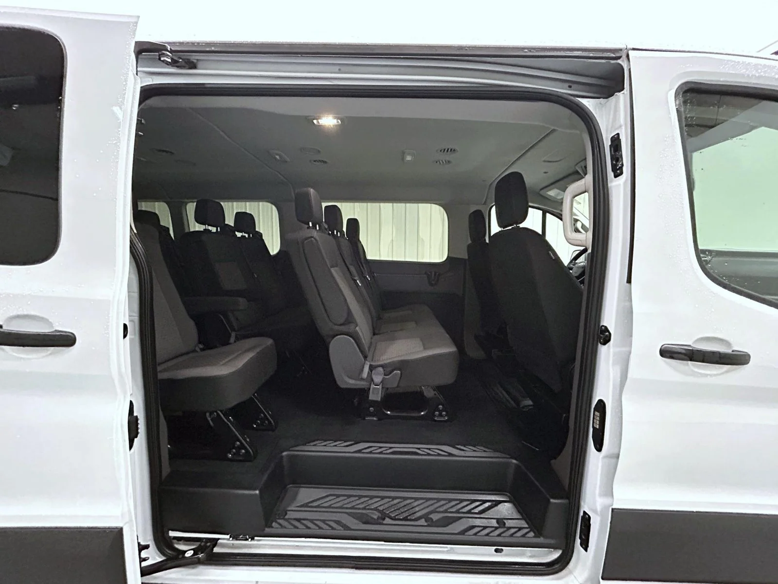 Used 2025 White Ford XLT image 17
