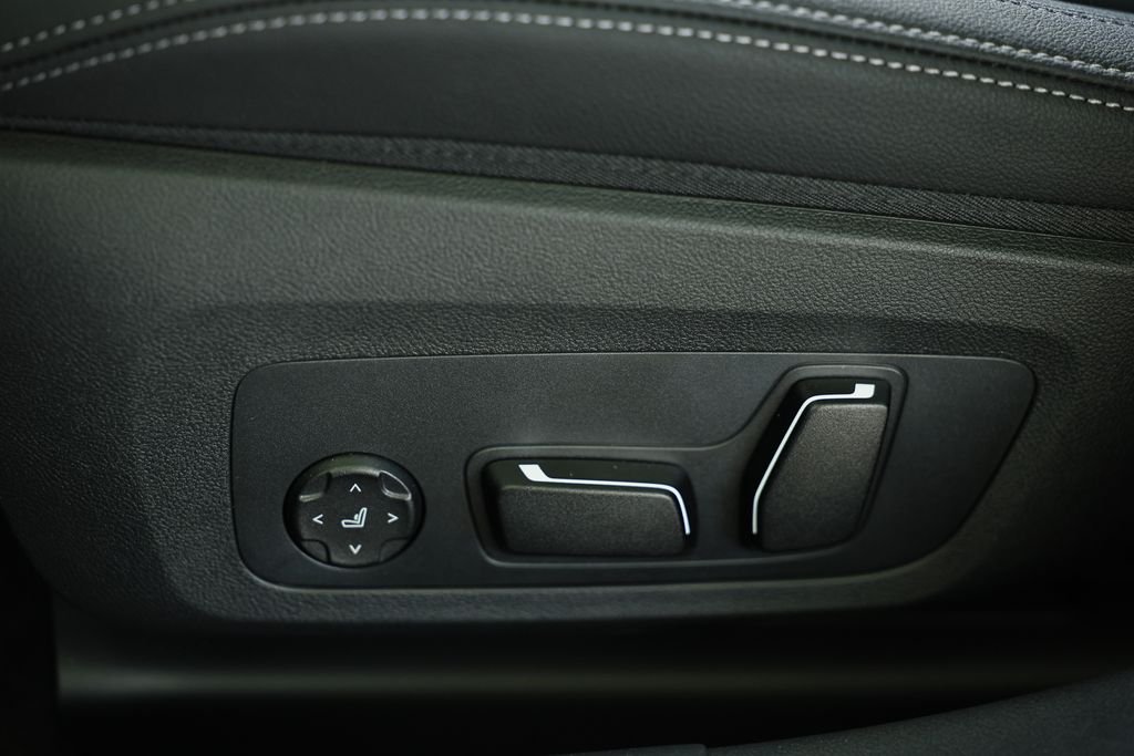 2026 BMW 4 Series M440i - Photo 21