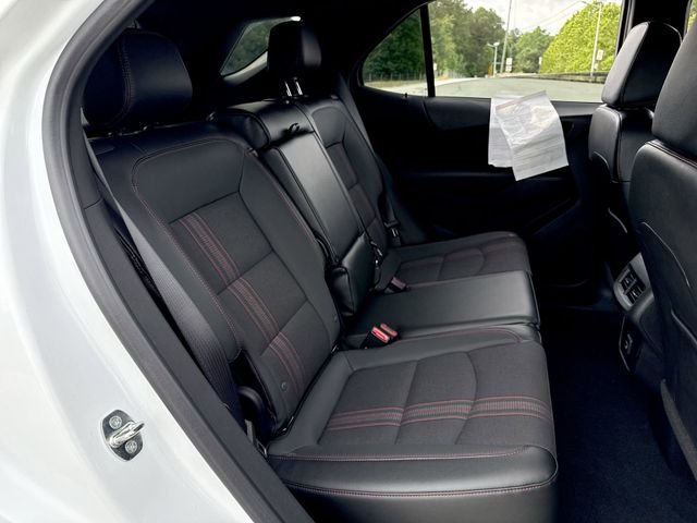 Used 2022 White Chevrolet RS image 22