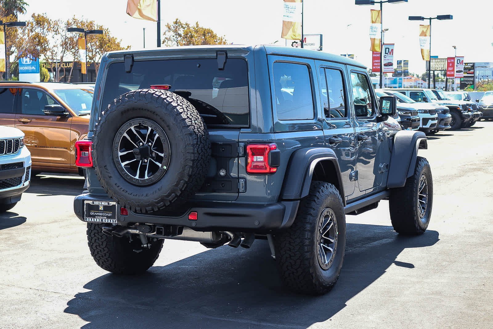 New 2026 Anvil Clear-Coat Exterior Paint Jeep Moab 392 image 4