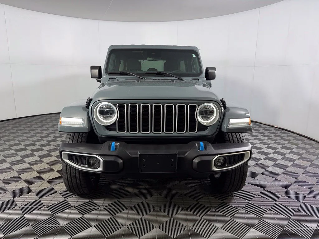 Used 2024 Gray Jeep Sahara 4xe image 3