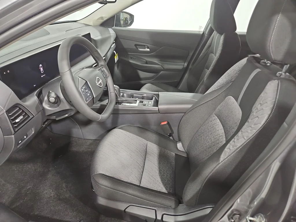 2026 Nissan Sentra SV - Photo 9