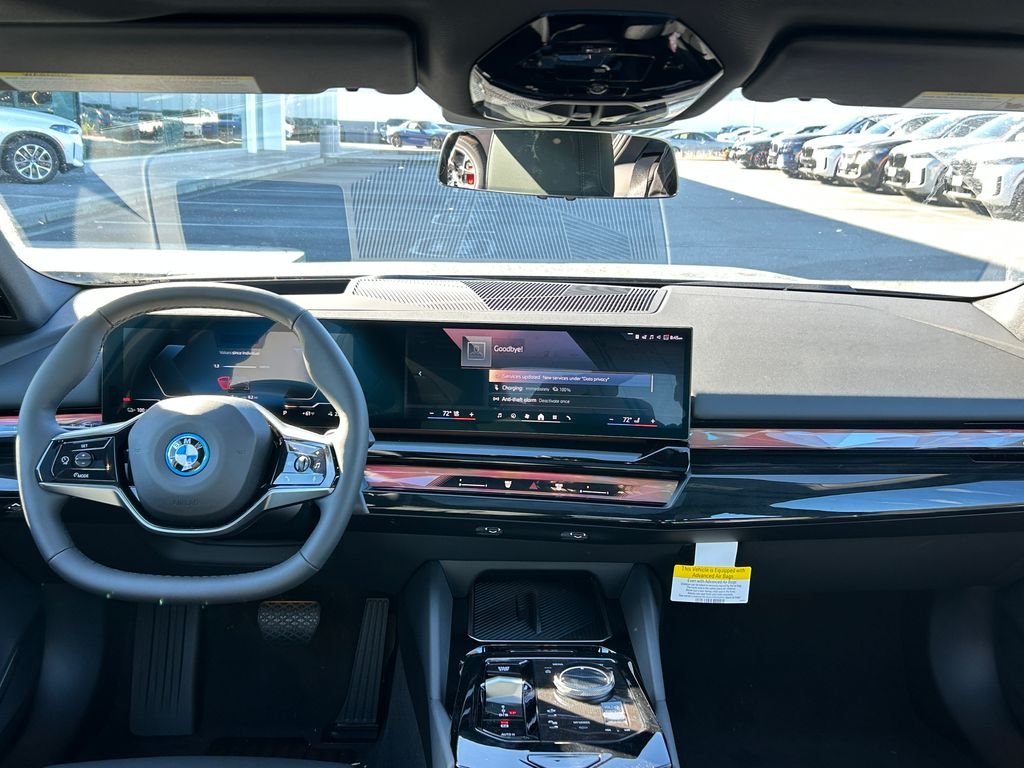 New 2027 Black Sapphire Metallic BMW eDrive40 image 34