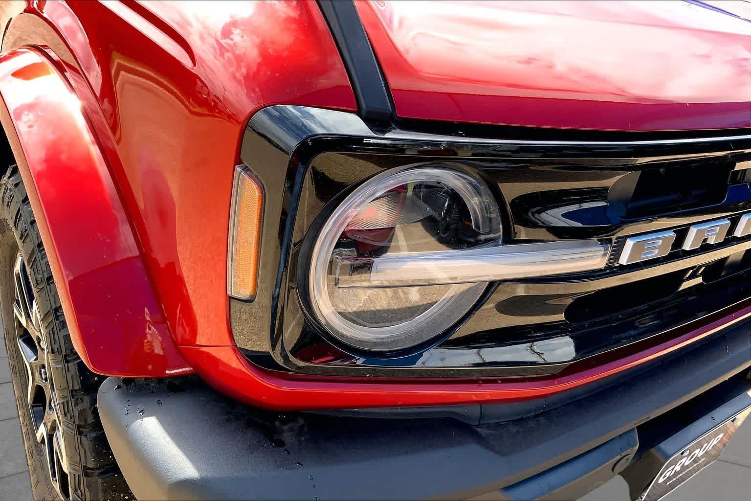 Used 2022 Hot Pepper Red Metallic Tinted Clearcoat Ford Outer Banks image 28