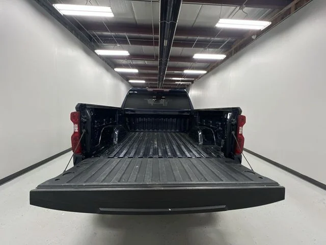 Used 2022 Blue Chevrolet Custom image 25