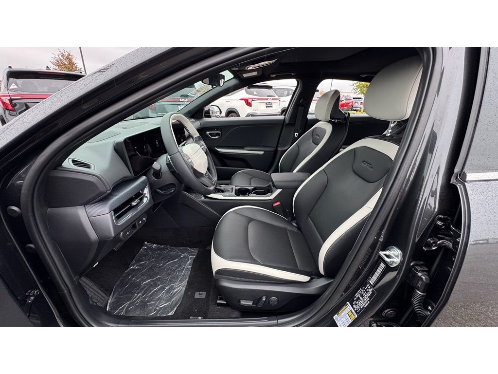New 2025 Interstellar Gray Kia GT-Line image 9
