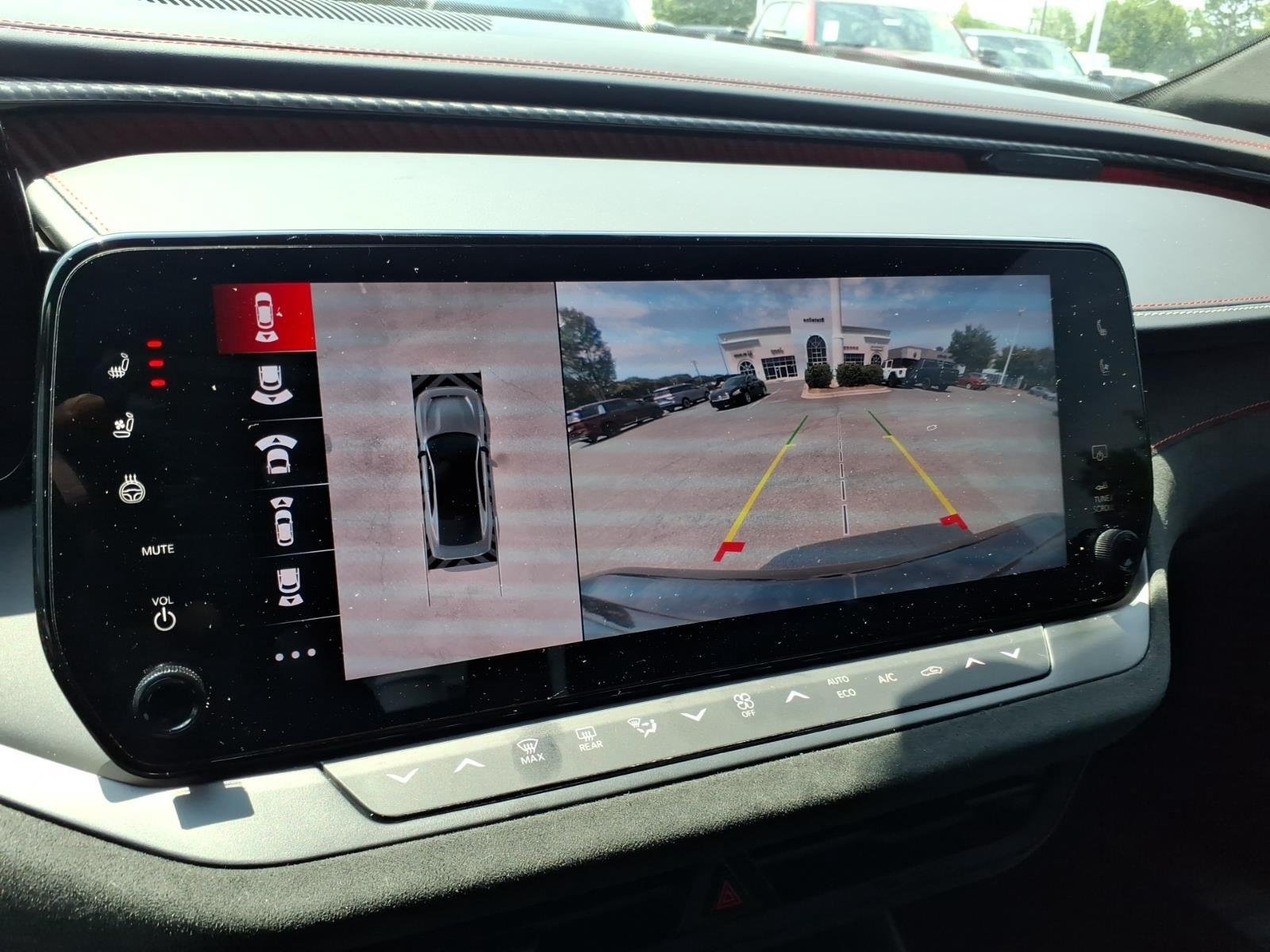 Used 2024 Diamond Black Crystal Pearlcoat Dodge Scat Pack image 4